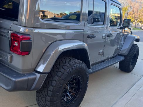 Used 2021 Jeep Wrangler Unlimited Sahara w/ Cold Weather Group image 8