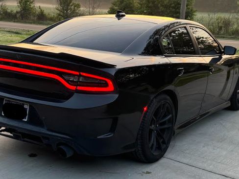 Used 2019 Dodge Charger SRT Hellcat w/ Octane Edition RWD image 2