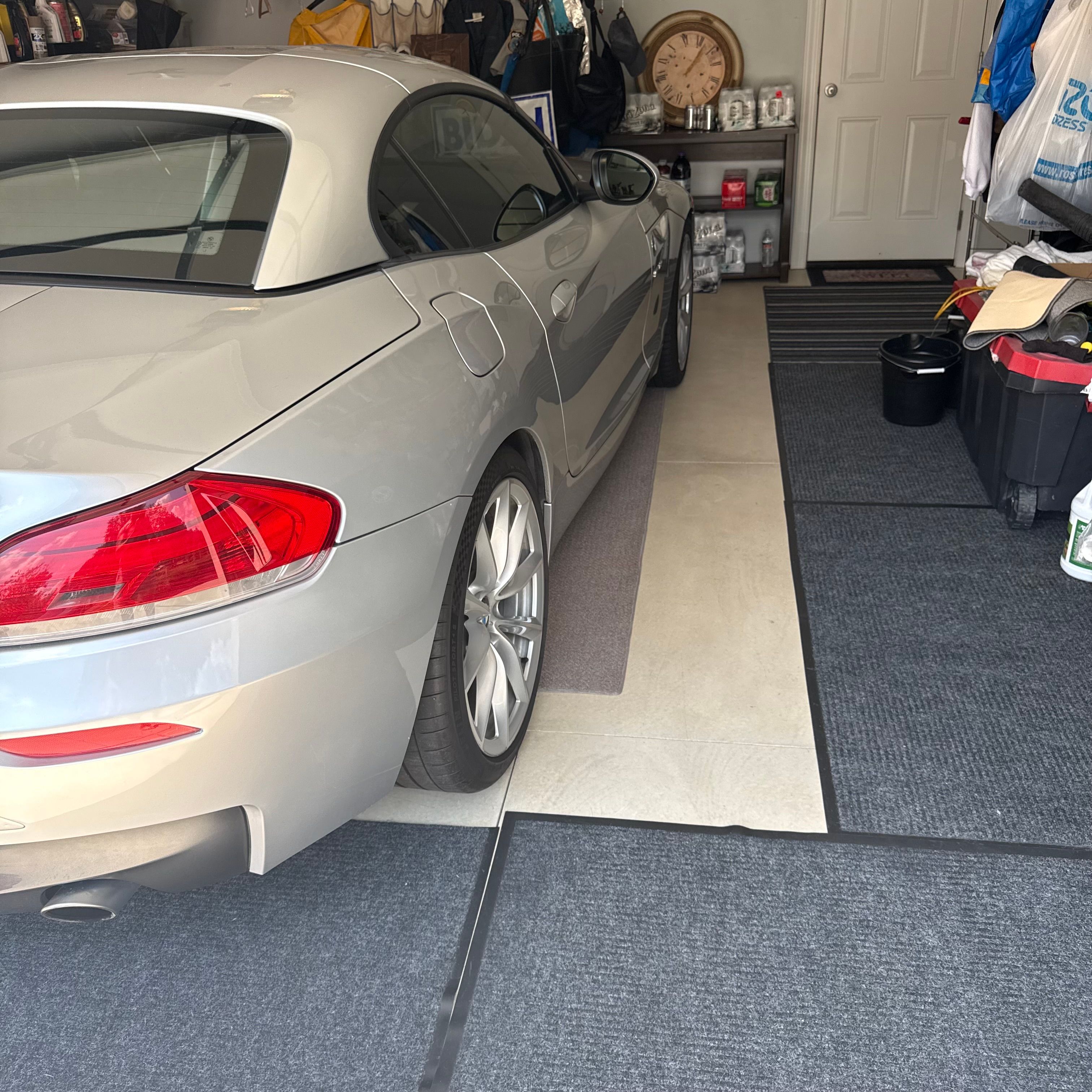 Used 2013 BMW Z4 sDrive35i RWD image 9