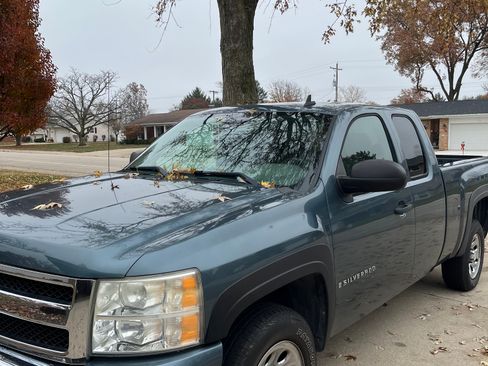 Used 2008 Chevrolet Silverado 1500 W/T w/ LS Package image 8