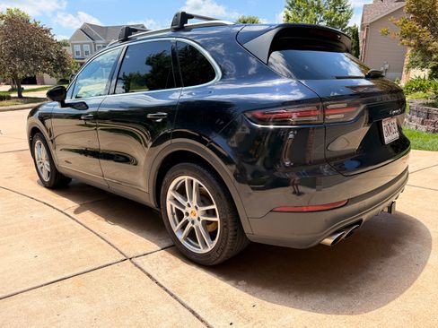 Used 2019 Porsche Cayenne S AWD/4WD image 6