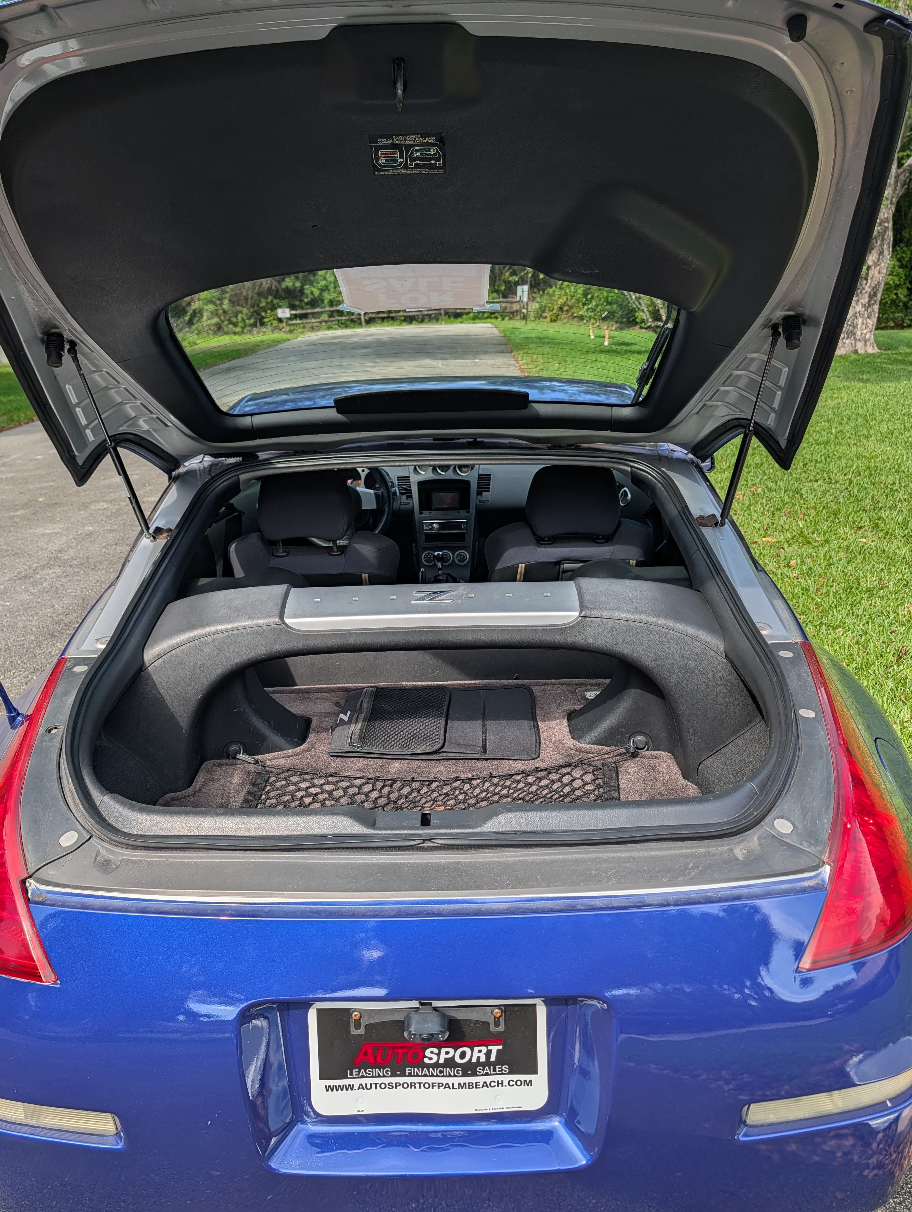 Used 2005 Nissan 350Z Coupe RWD image 10