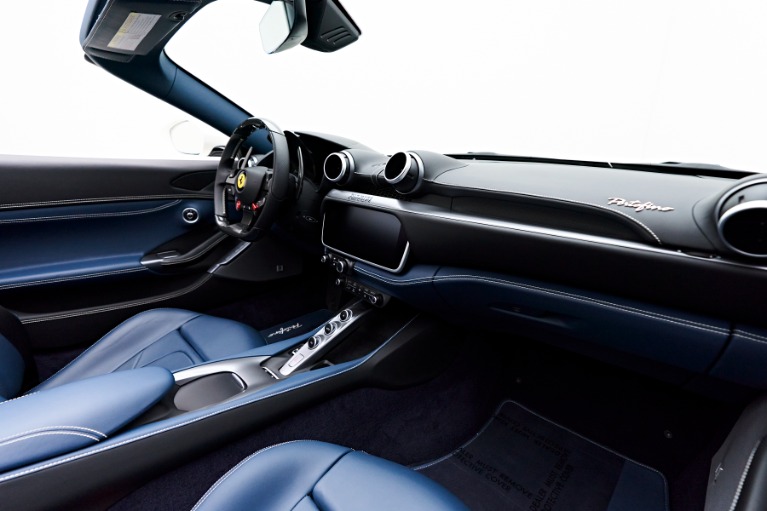Used 2019 Ferrari Portofino RWD image 13