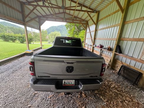 Used 2020 RAM 3500 Laramie AWD/4WD image 4