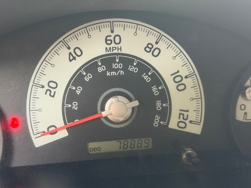 Used 2008 Toyota FJ Cruiser 4WD image 5