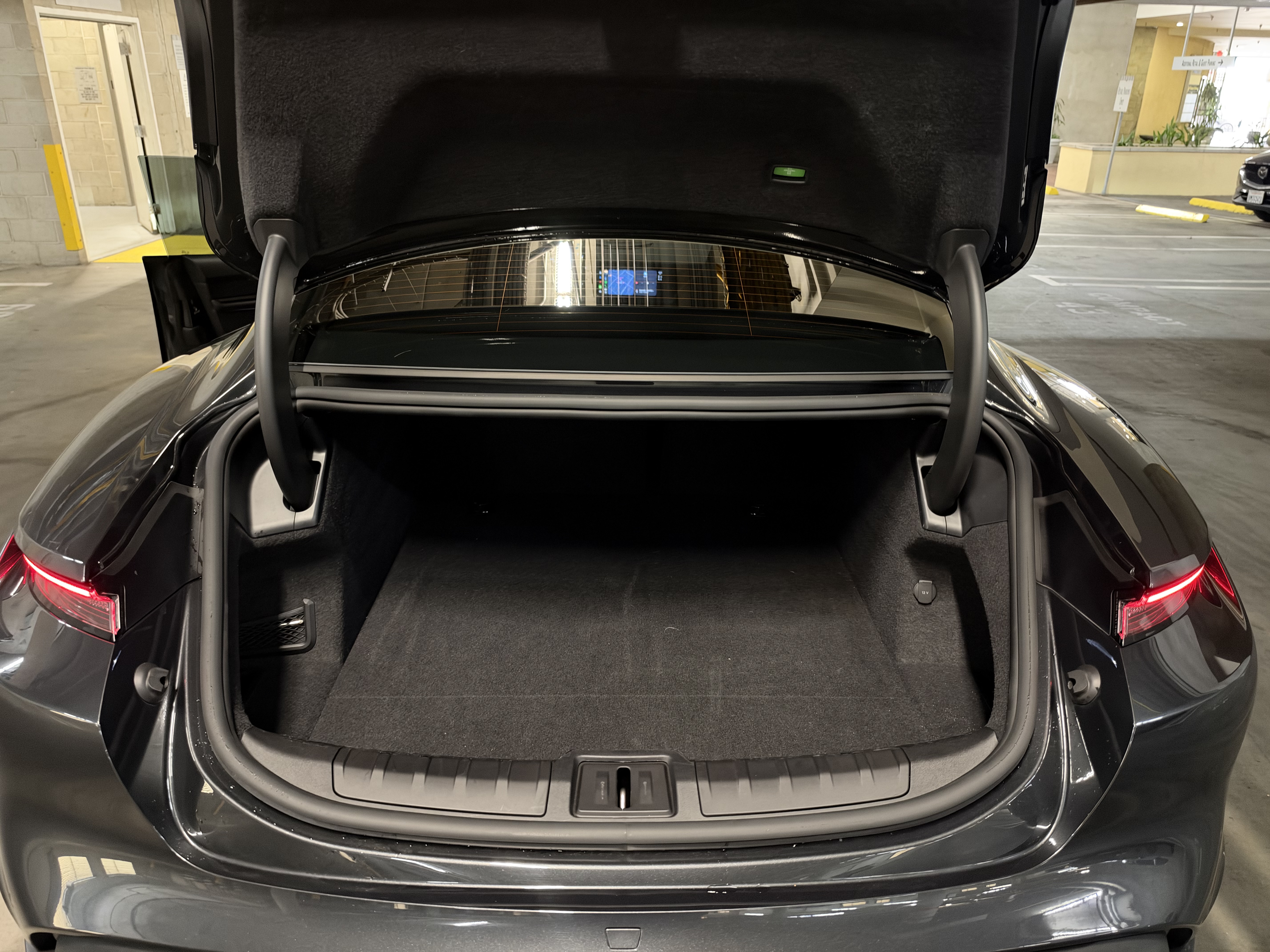 Used 2024 Porsche Taycan RWD image 16
