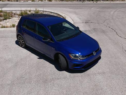 Used 2019 Volkswagen Golf 4-Door AWD/4WD image 8