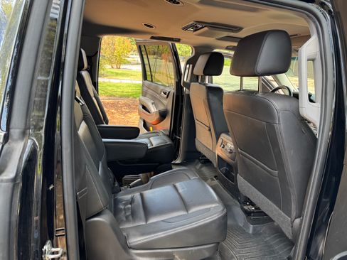 Used 2019 GMC Yukon XL SLT w/ Open Road Package RWD image 21