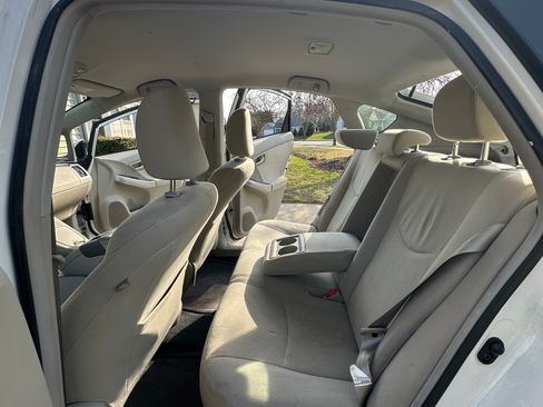 Used 2015 Toyota Prius Two image 5