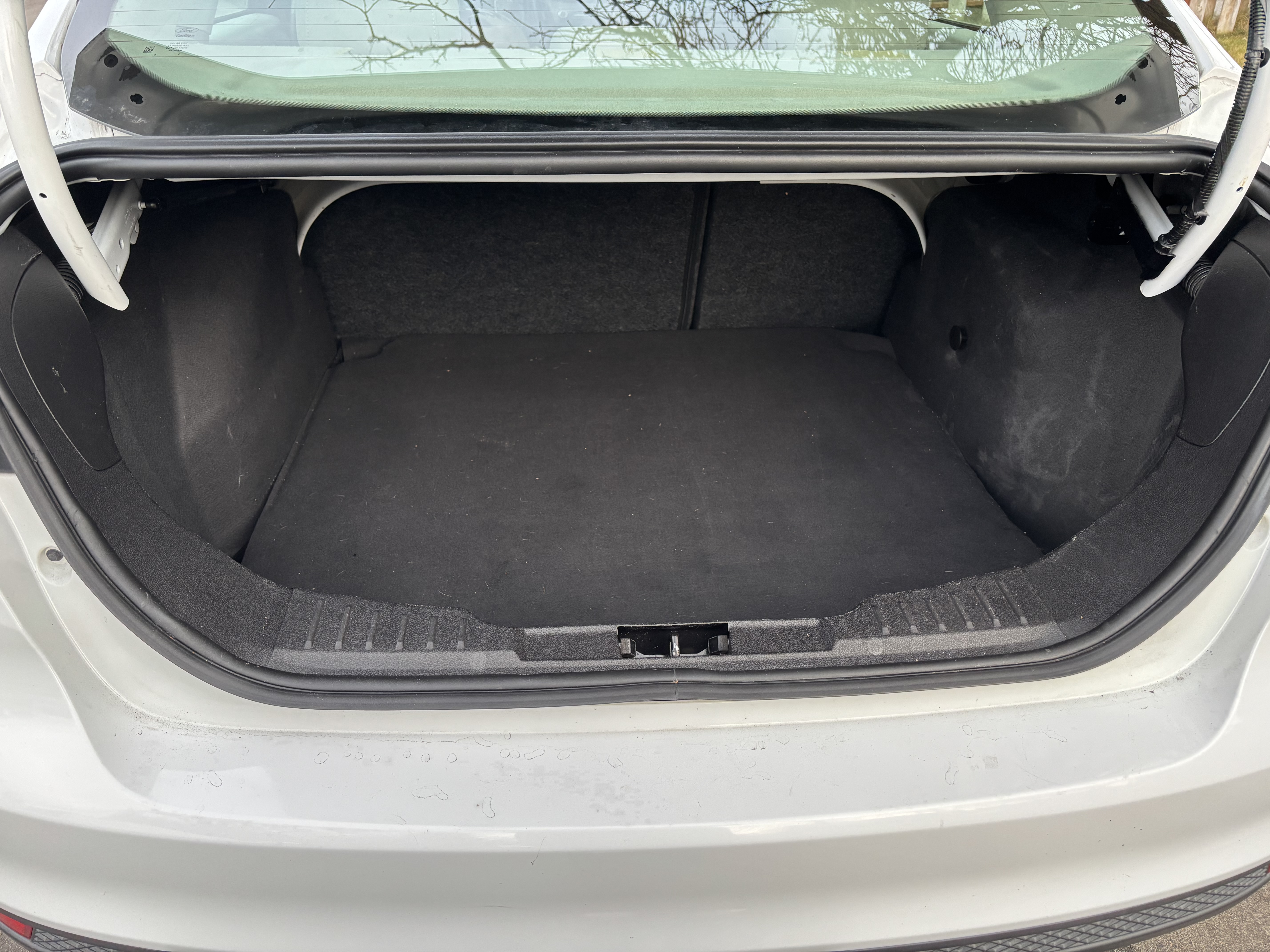 Used 2015 Ford Focus SE FWD image 14