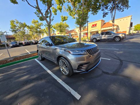Used 2018 Land Rover Range Rover Velar R-Dynamic SE image 6