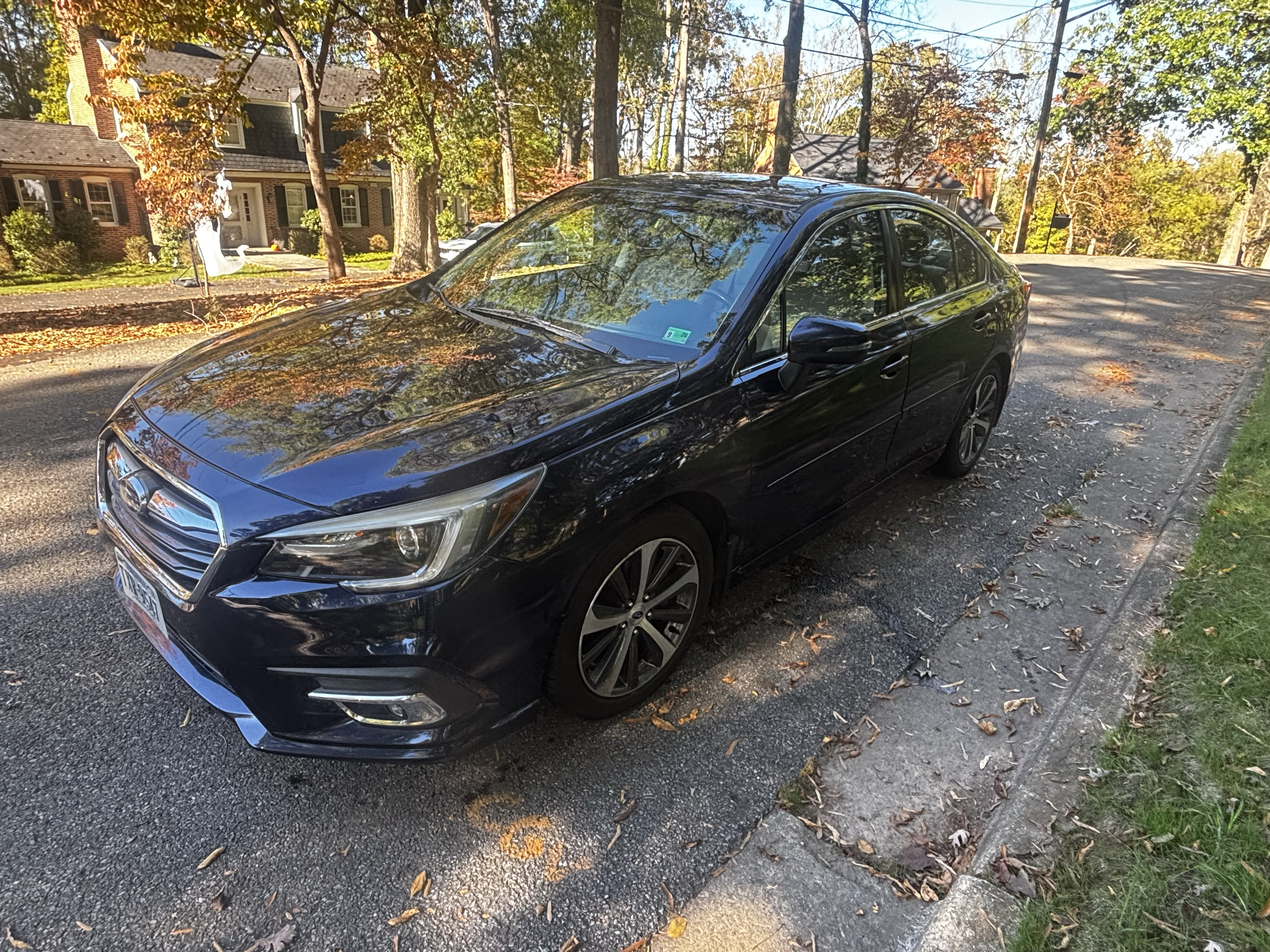 Used 2018 Subaru Legacy 3.6R Limited AWD/4WD image 4
