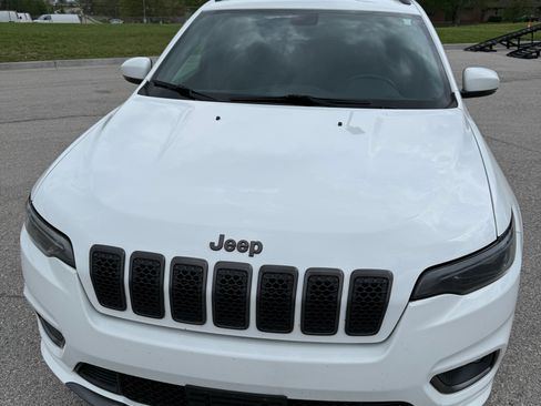 Used 2020 Jeep Cherokee High Altitude image 2