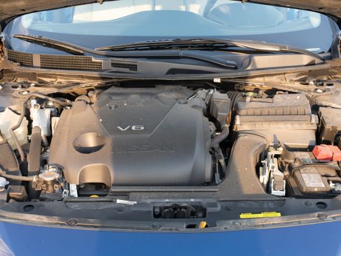 Used 2021 Nissan Maxima Platinum w/ Sport Mat Group FWD image 12