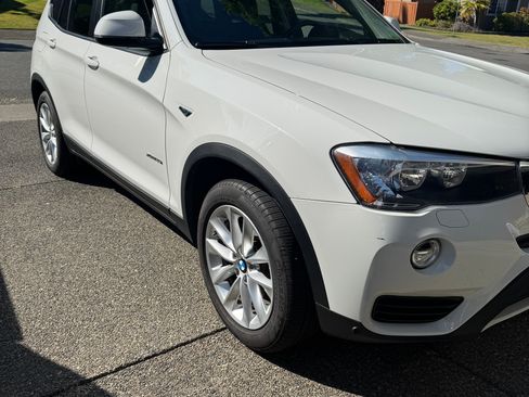 Used 2015 BMW X3 xDrive28i AWD/4WD image 8