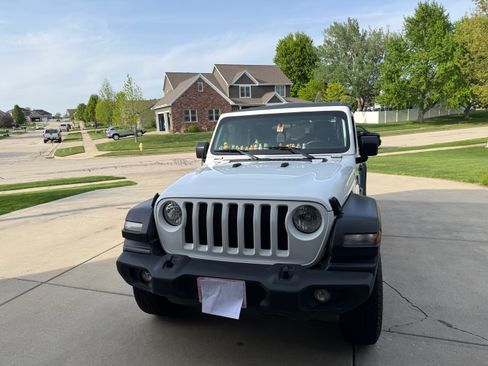 Used 2020 Jeep Wrangler Unlimited Sport S AWD/4WD image 6