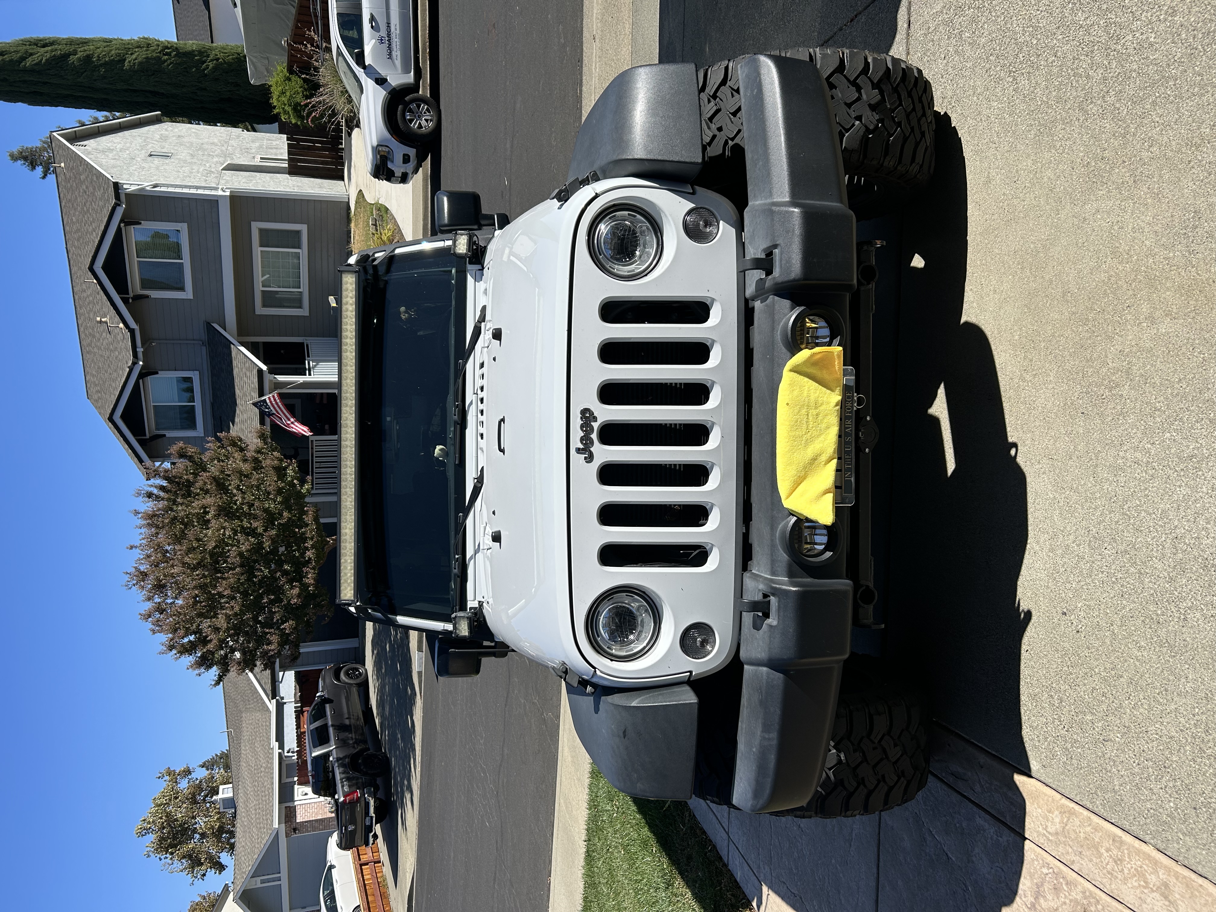 Used 2017 Jeep Wrangler Unlimited Rubicon w/ Connectivity Group AWD/4WD image 4