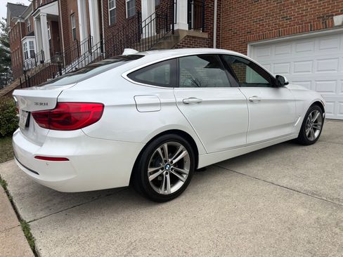 Used 2019 BMW 330i Gran Turismo xDrive w/ Convenience Package image 5