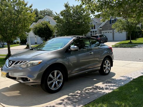 Used 2014 Nissan Murano CrossCabriolet w/ Navigation Package AWD/4WD image 2