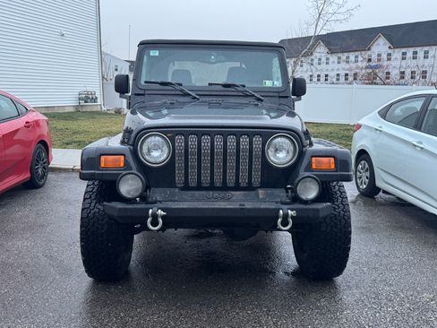 Used 2004 Jeep Wrangler Rubicon w/ Dual Top Group image 2