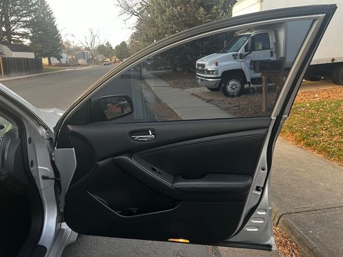 Used 2012 Nissan Altima 2.5 SL w/ 2.5SL Pkg image 15