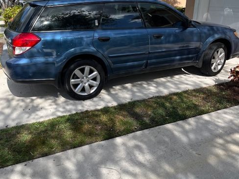 Used 2008 Subaru Outback 2.5i L.L. Bean image 1