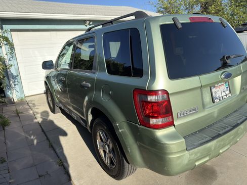 Used 2008 Ford Escape 2WD Hybrid image 2