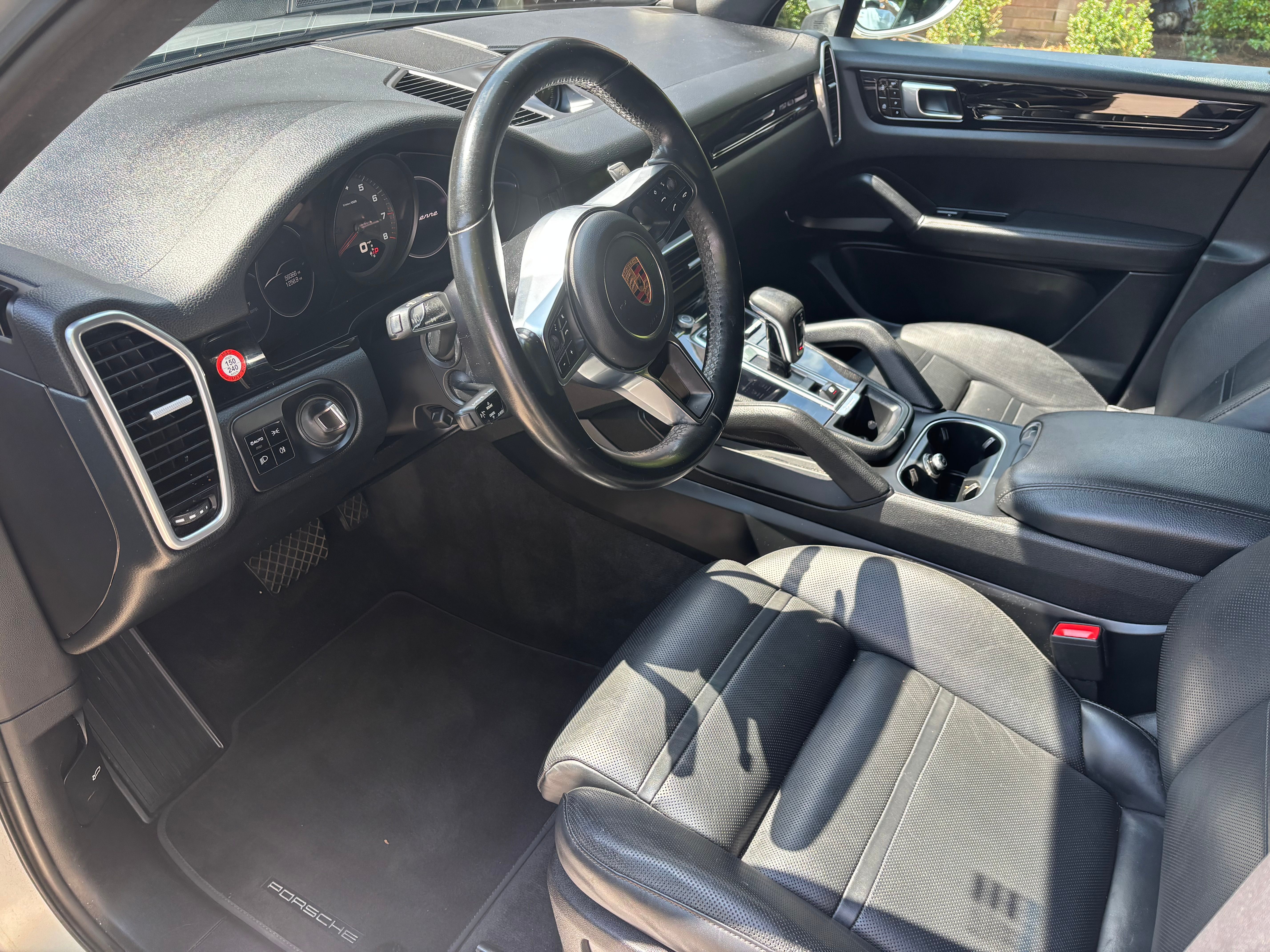 Used 2019 Porsche Cayenne AWD/4WD image 5