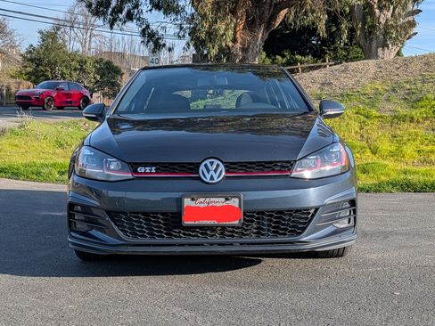 Used 2018 Volkswagen GTI SE image 14