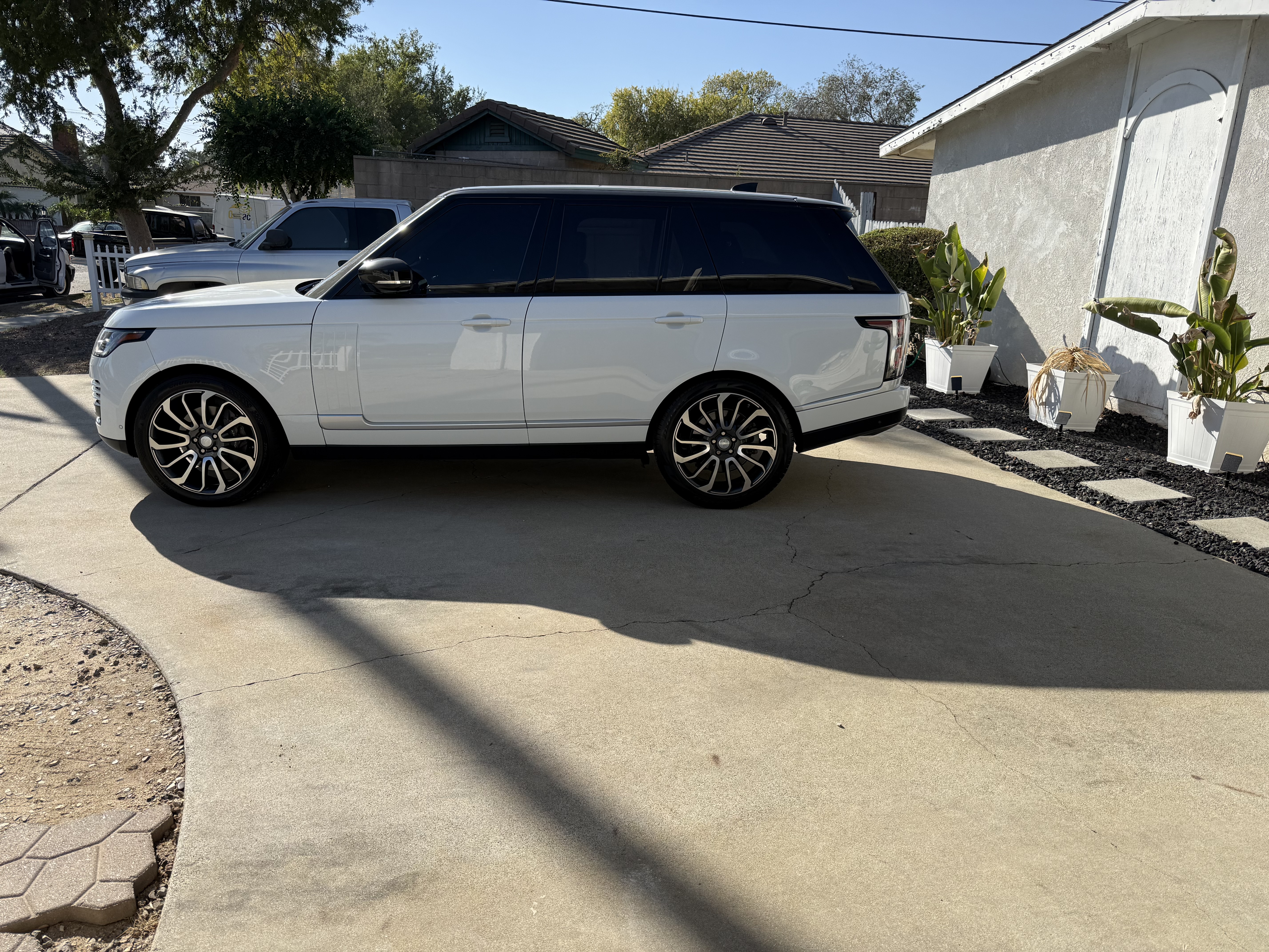 Used 2019 Land Rover Range Rover Supercharged AWD/4WD image 5