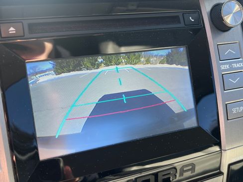 Used 2015 Toyota Tundra SR image 22