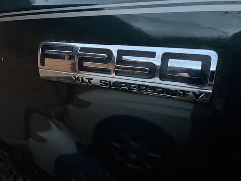 Used 2005 Ford F250 XLT image 6