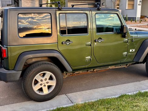 Used 2008 Jeep Wrangler Unlimited X AWD/4WD image 4