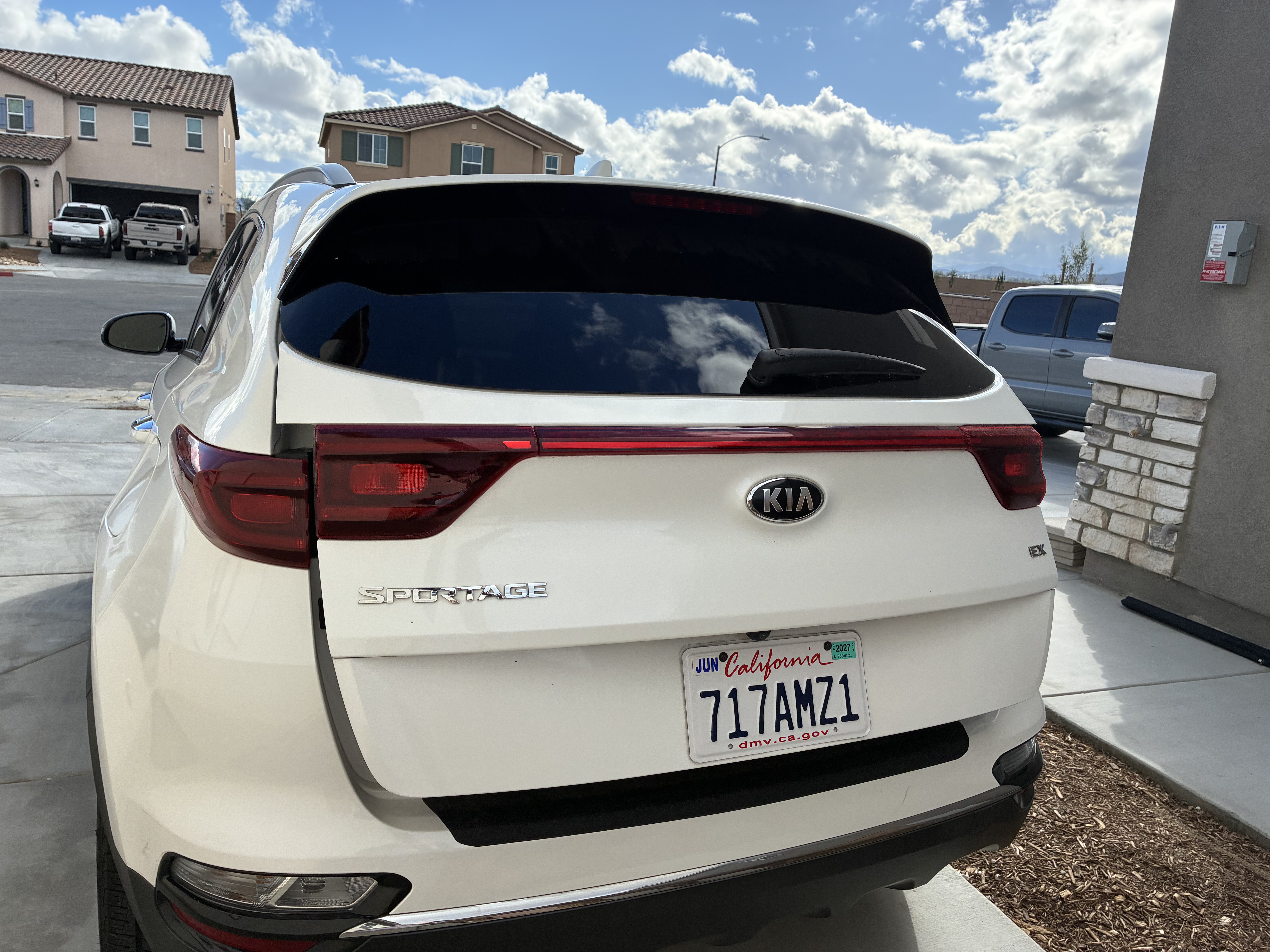 Used 2020 Kia Sportage EX FWD image 4
