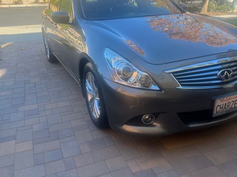 Used 2010 INFINITI G37 Journey w/ Premium Pkg image 8