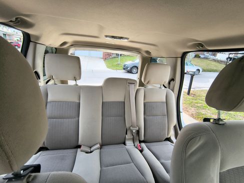 Used 2007 Ford Explorer XLT image 28