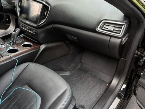 Used 2019 Maserati Ghibli S Q4 AWD/4WD image 21