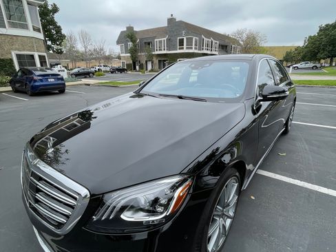 Used 2019 Mercedes-Benz S 560 Sedan image 1
