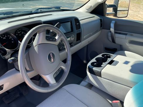 Used 2011 GMC Sierra 2500 SLE w/ SLE Preferred Package image 23