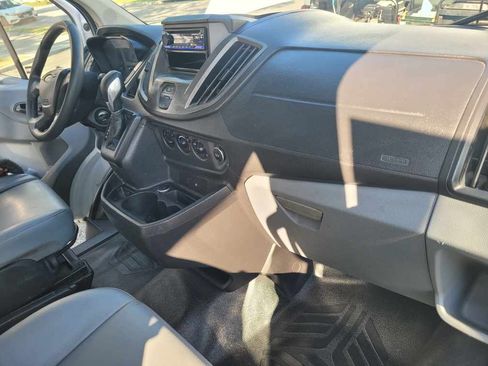 Used 2016 Ford Transit 250 130 Low Roof image 5