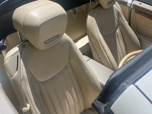 Used 2009 Mercedes-Benz SL 550 image 9