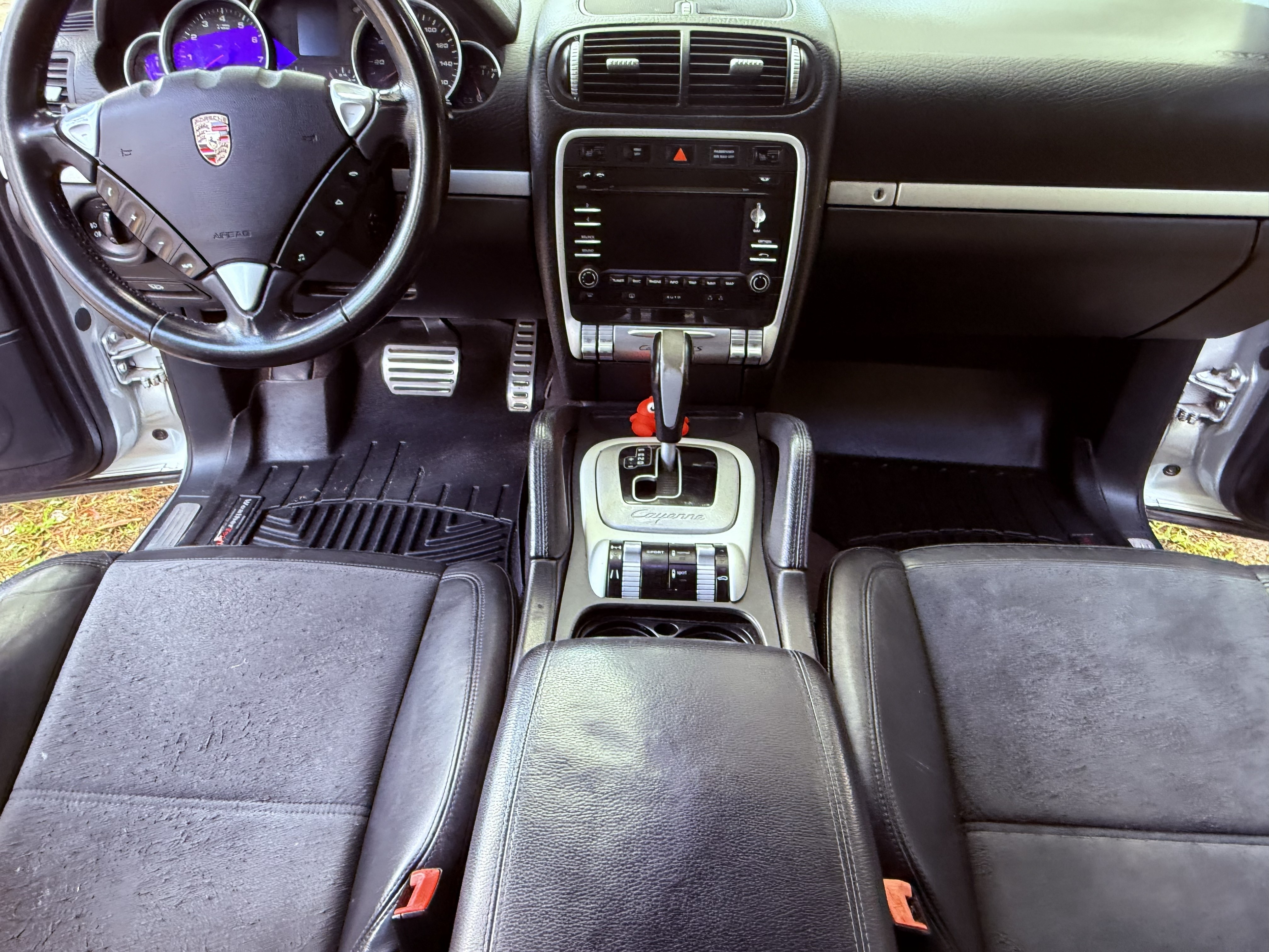 Used 2010 Porsche Cayenne GTS AWD/4WD image 13