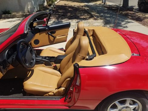 Used 1994 MAZDA MX-5 Miata image 13