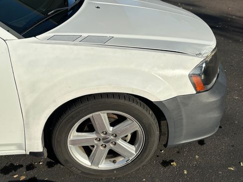 Used 2013 Dodge Avenger SE image 5