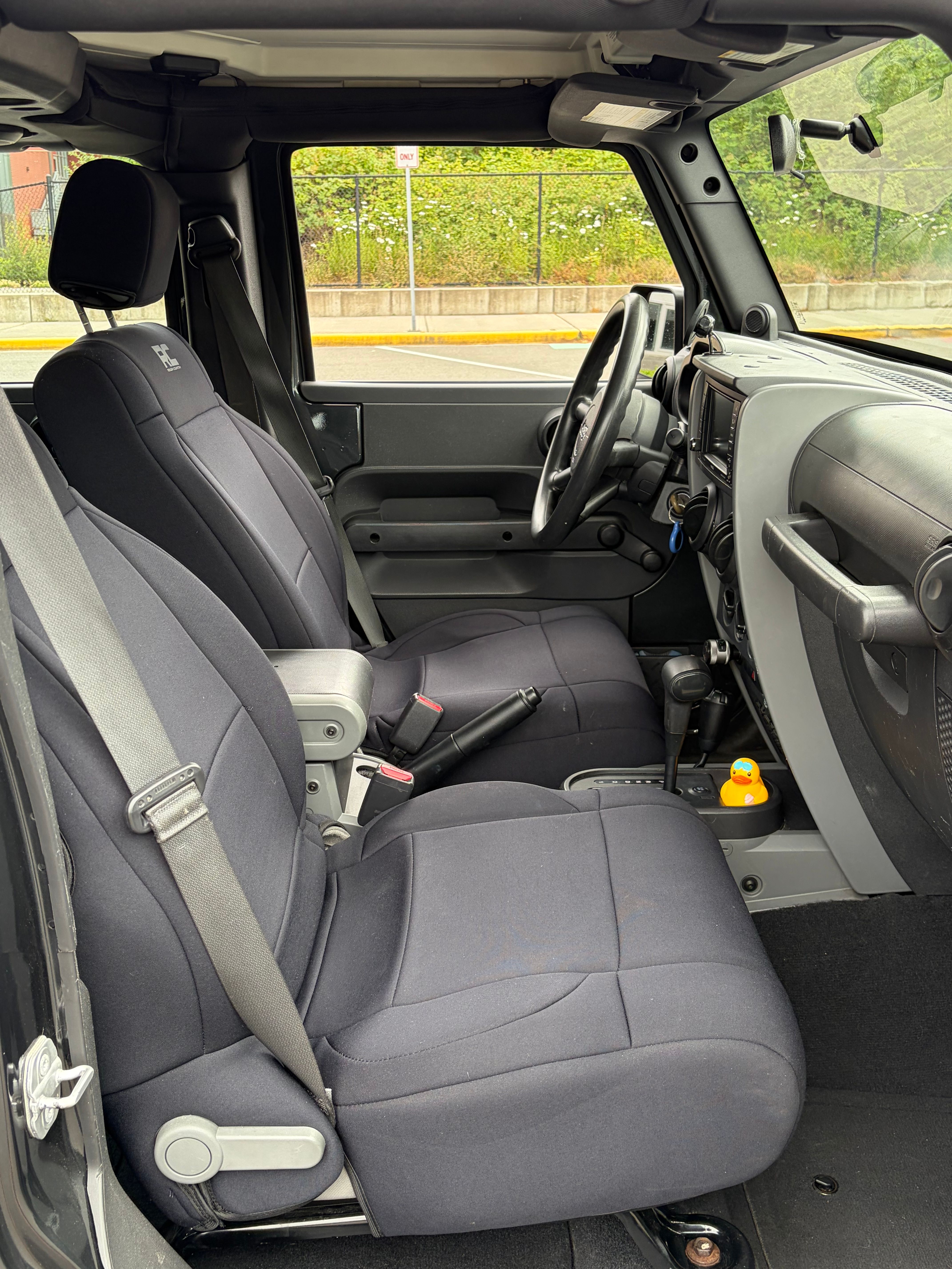 Used 2010 Jeep Wrangler Unlimited Sport AWD/4WD image 12