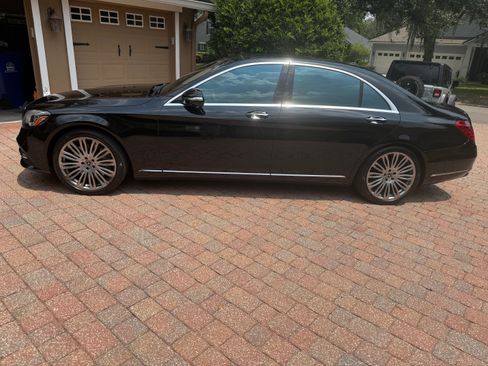 Used 2020 Mercedes-Benz S 450 Sedan image 4