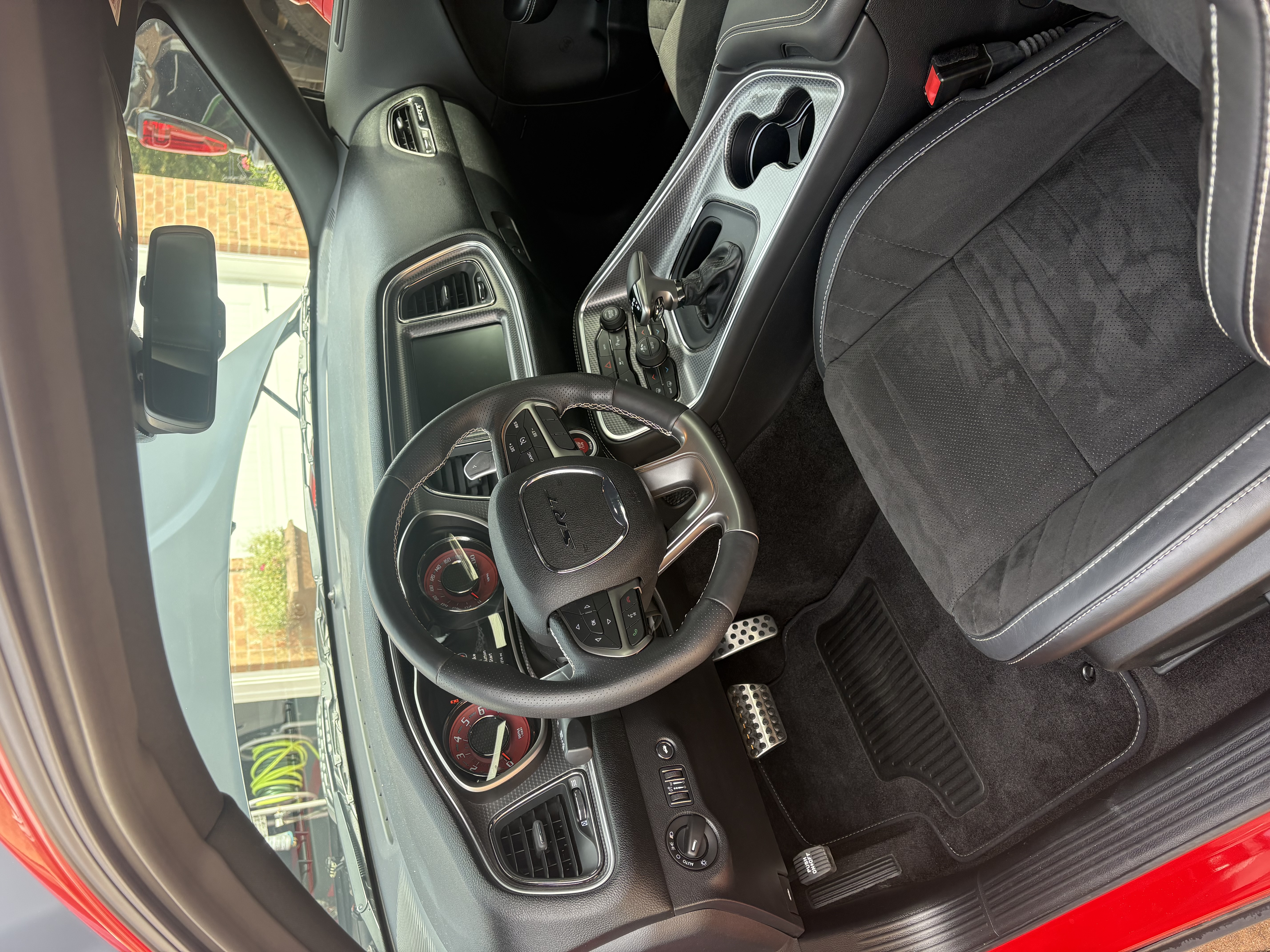 Used 2015 Dodge Challenger SRT Hellcat RWD image 15