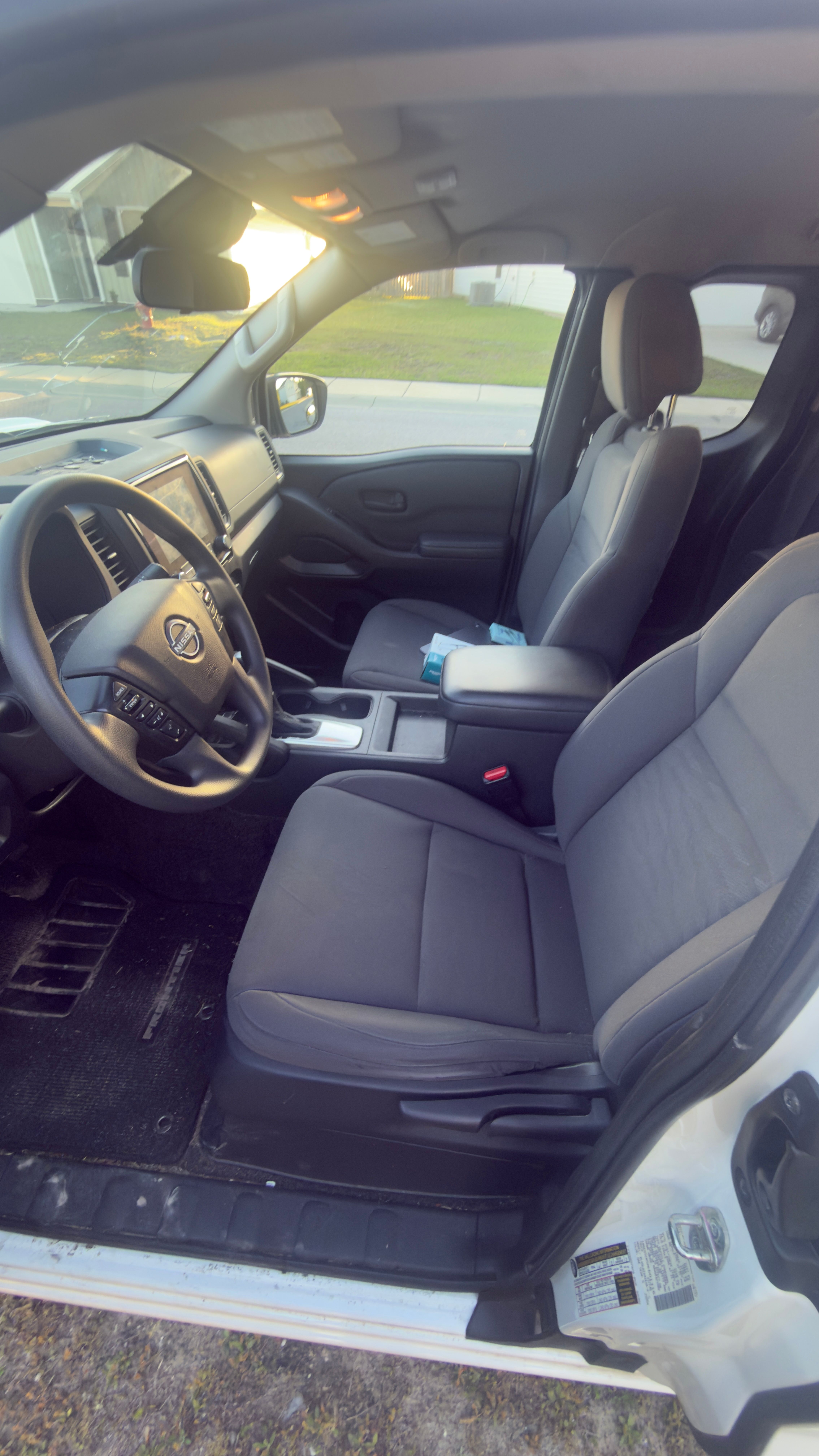 Used 2023 Nissan Frontier S w/ Technology Package AWD/4WD image 2