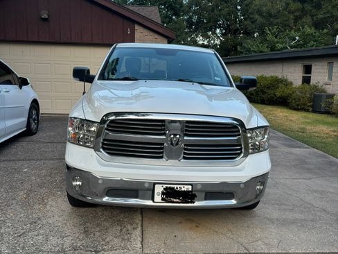 Used 2019 RAM 1500 Lone Star RWD image 2