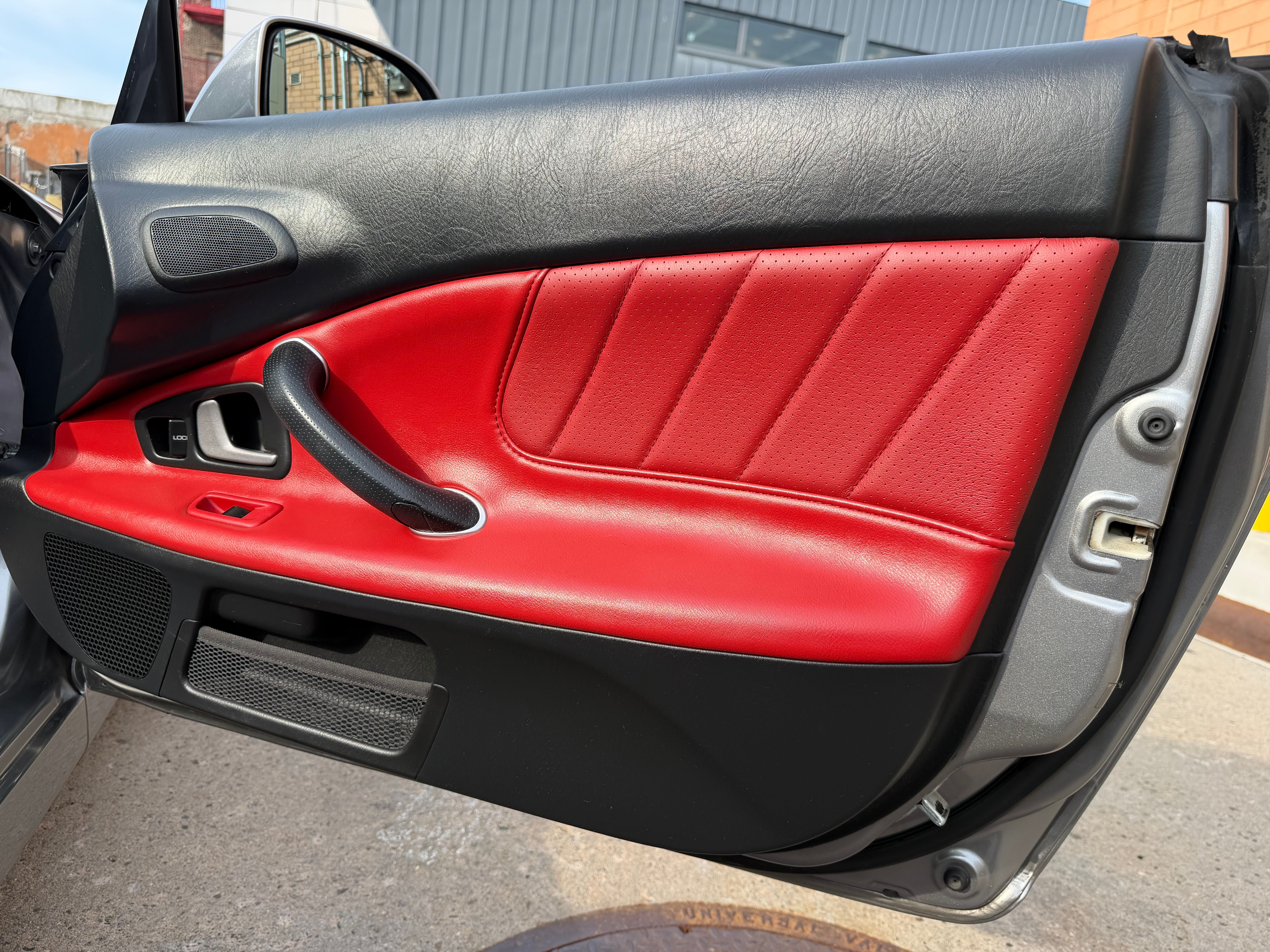 Used 2004 Honda S2000 image 5